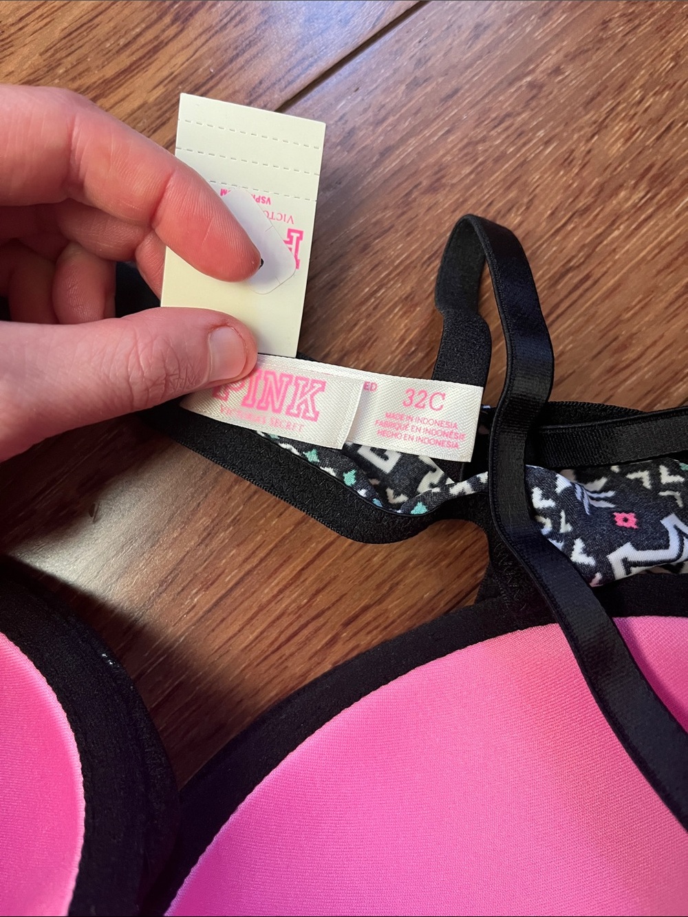 Lot of 3 NWT PINK Victoria’s Secret Bras - Picture 4 of 4